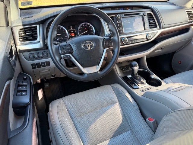 2016 Toyota Highlander Limited