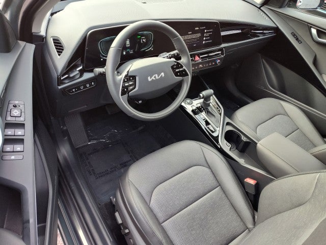 2025 Kia Niro SX