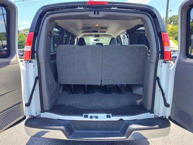 2017 Chevrolet Express Passenger LT 2500