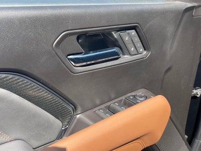 2025 GMC Canyon 4WD AT4