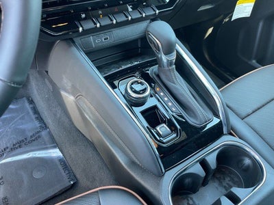 2025 GMC Canyon 4WD AT4