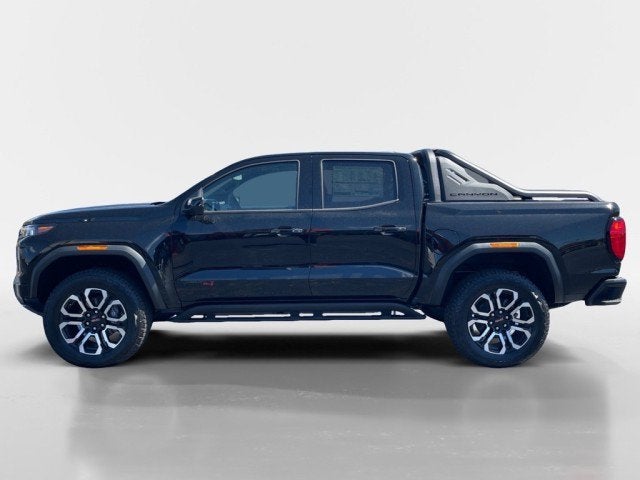 2025 GMC Canyon 4WD AT4