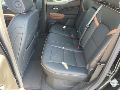 2025 GMC Canyon 4WD AT4