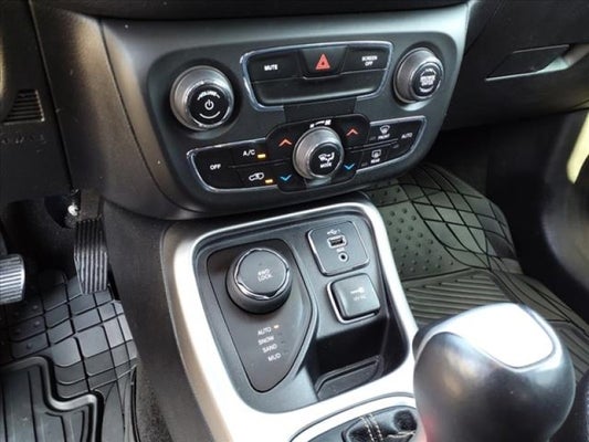 2019 Jeep Compass Latitude in Salem, VA - Hart Motors