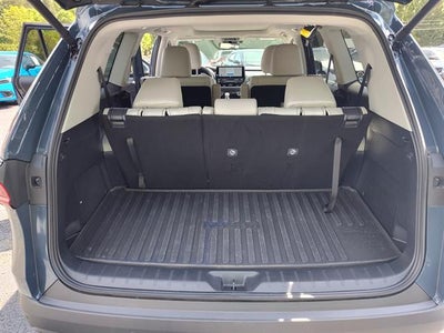 2025 Toyota Grand Highlander LE