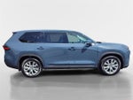 2025 Toyota Grand Highlander LE