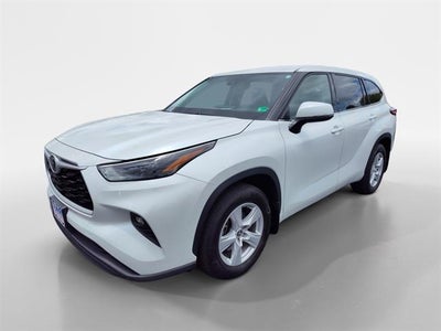 2022 Toyota Highlander LE