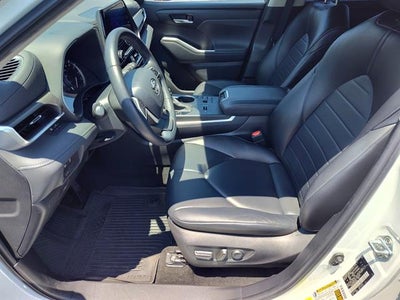 2023 Toyota Highlander XLE