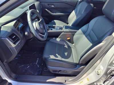 2024 Nissan Rogue SV Moonroof