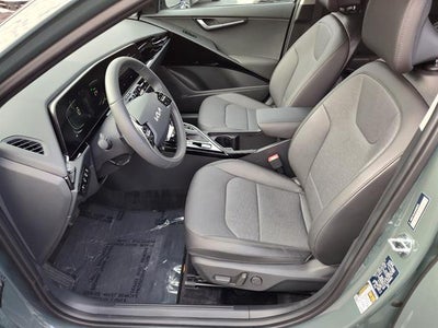 2025 Kia Niro SX