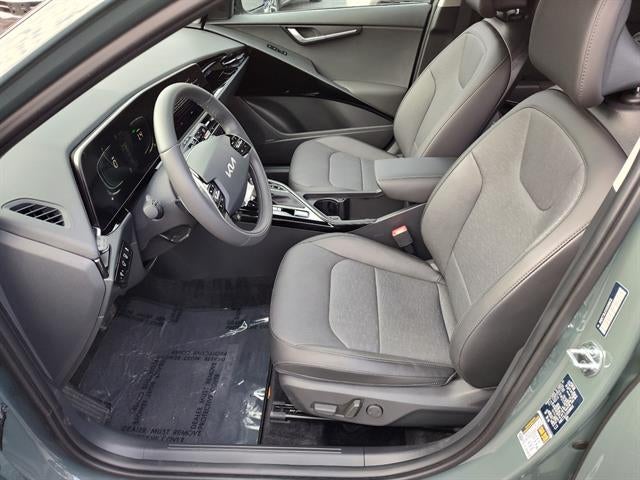 2025 Kia Niro SX