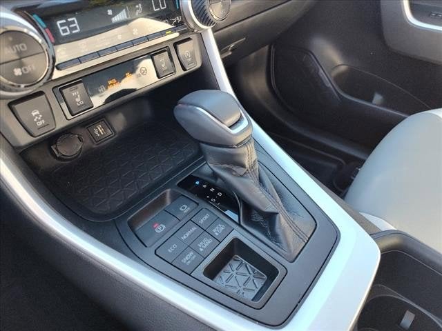 2025 Kia Carnival LX